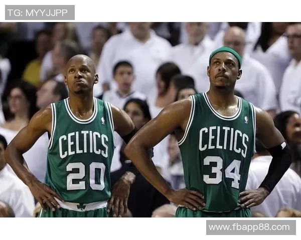 克莱谈父亲教诲与前辈影响感恩雷阿伦等人塑造我的篮球之路 克莱谈父亲教诲与前辈影响感恩雷阿伦等人塑造我的篮球之路